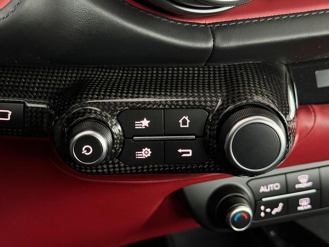 2021 Ferrari 812 GTS Convertible Photo