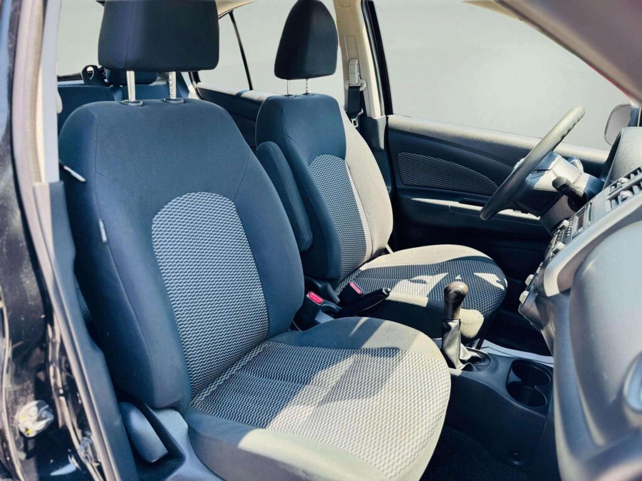 2015 Nissan Micra SV MANUAL Photo