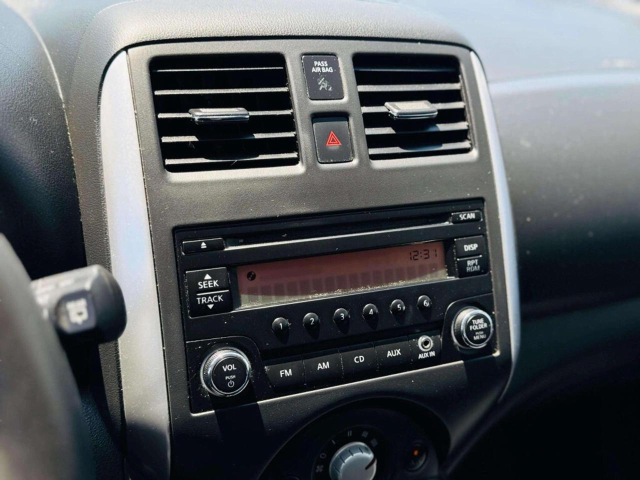 2015 Nissan Micra SV MANUAL Photo