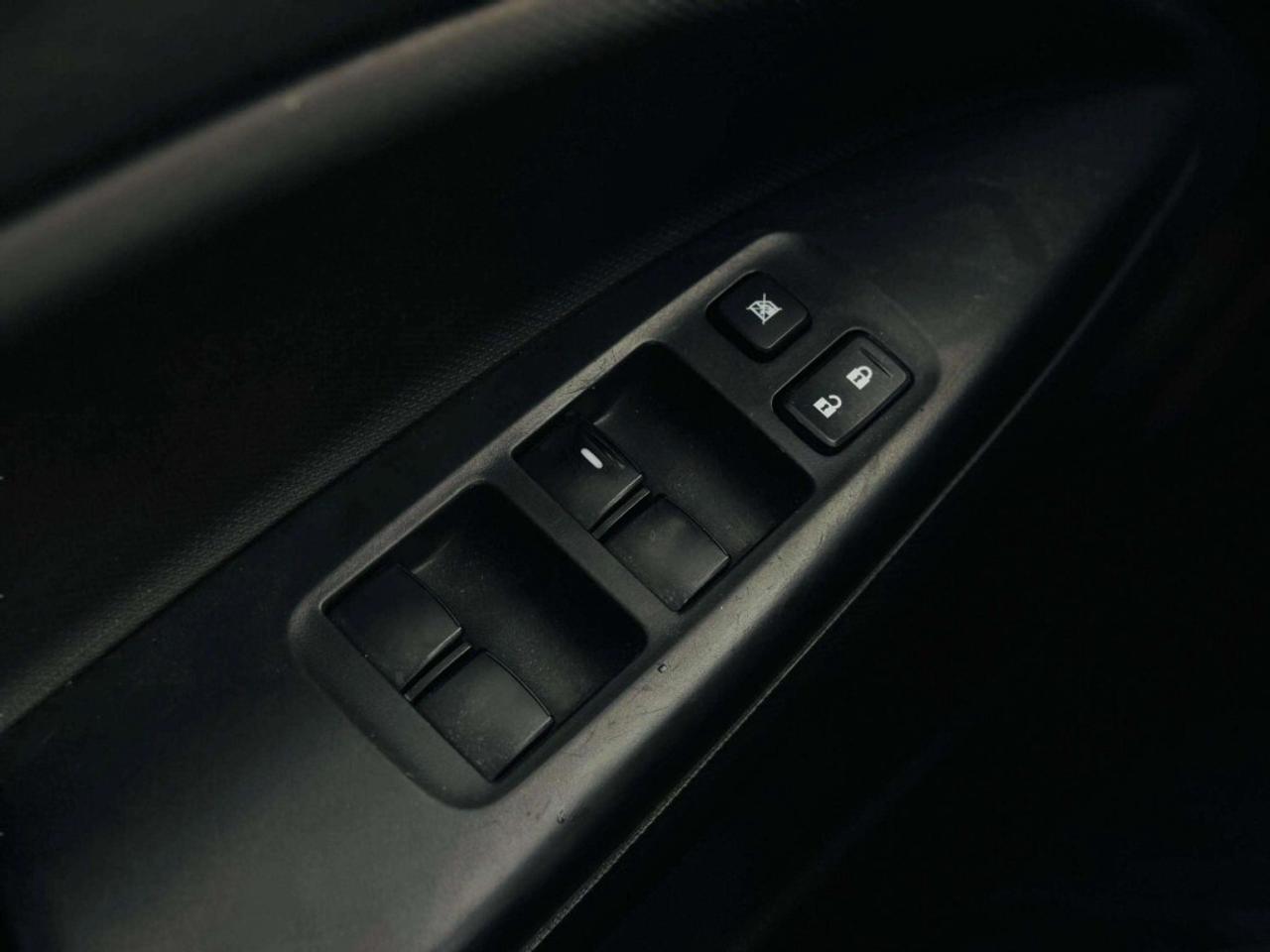 2018 Mitsubishi Mirage ES CVT Photo