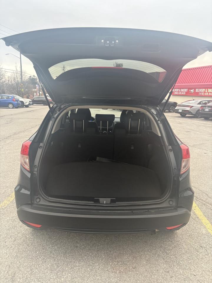 2016 Honda HR-V 4WD 4dr CVT EX Photo4