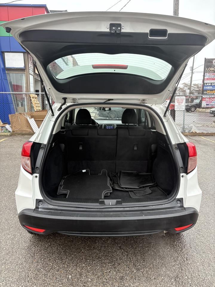 2018 Honda HR-V Lx Awd Cvt Photo4