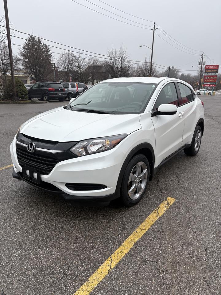 2018 Honda HR-V Lx Awd Cvt Photo2