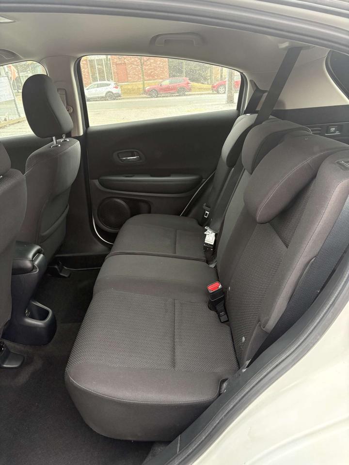 2018 Honda HR-V Lx Awd Cvt Photo