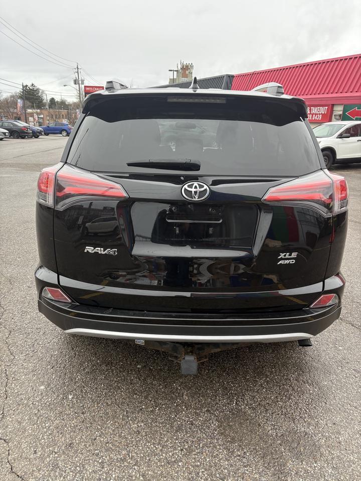 2016 Toyota RAV4 AWD 4dr XLE Photo