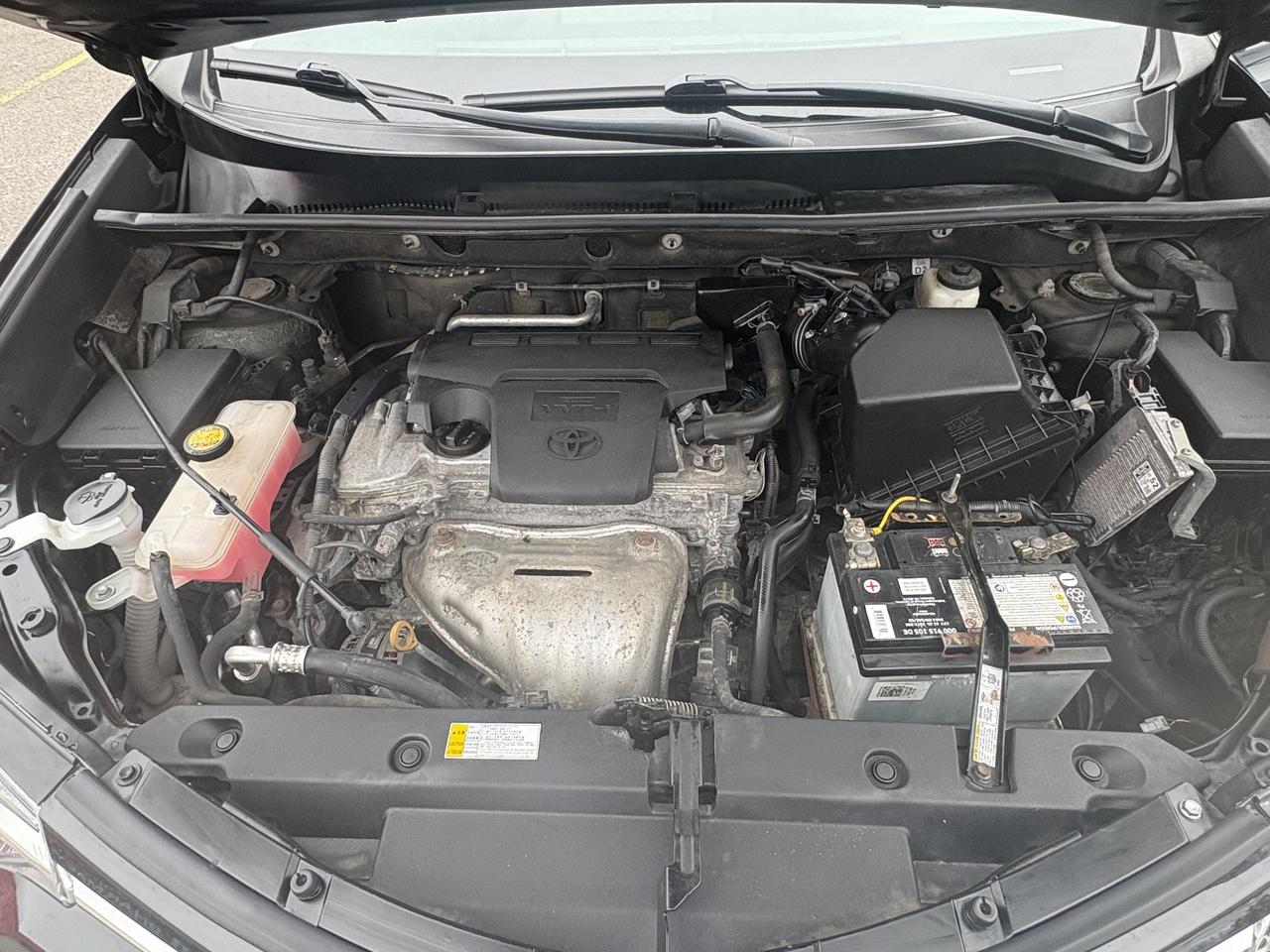 2016 Toyota RAV4 AWD 4dr XLE Photo