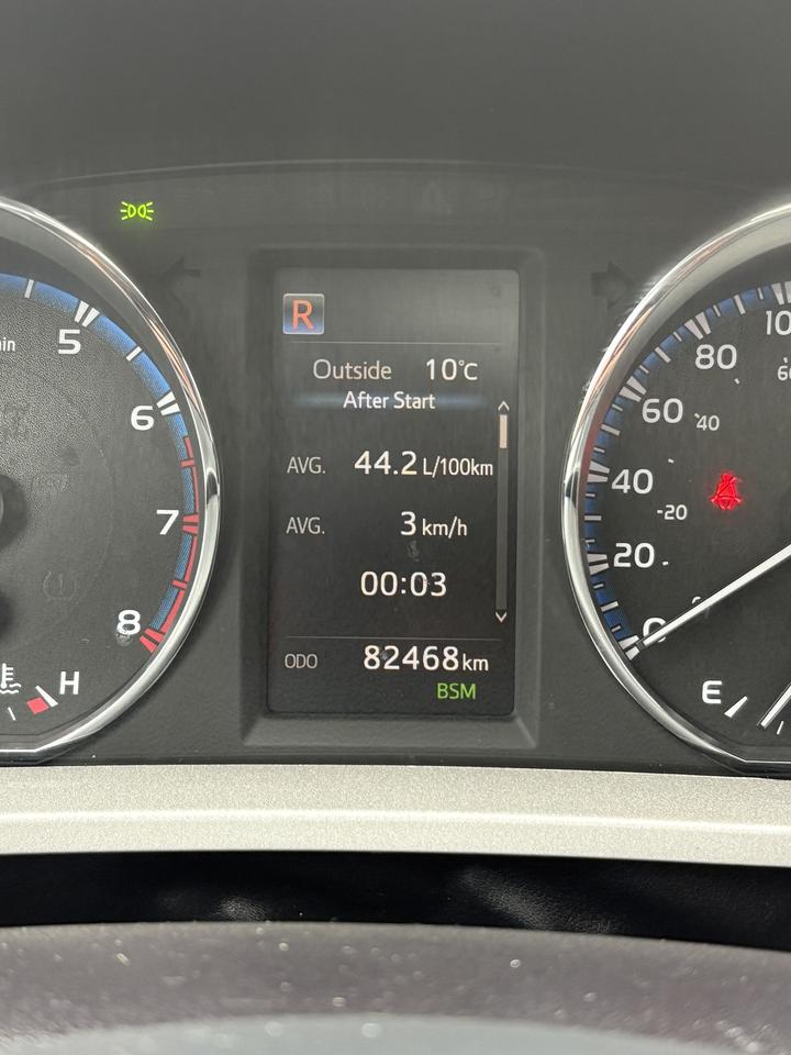 2016 Toyota RAV4 AWD 4dr XLE Photo