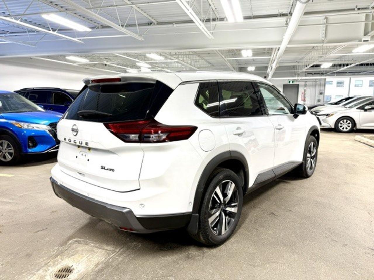 2024 Nissan Rogue SL, PRO-PILOT, LEATHER, GOOGLE MAPS, REMOTE START Photo