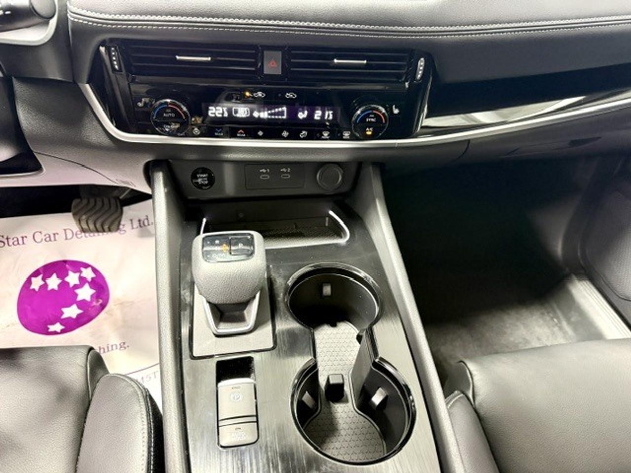 2024 Nissan Rogue SL, PRO-PILOT, LEATHER, GOOGLE MAPS, REMOTE START Photo