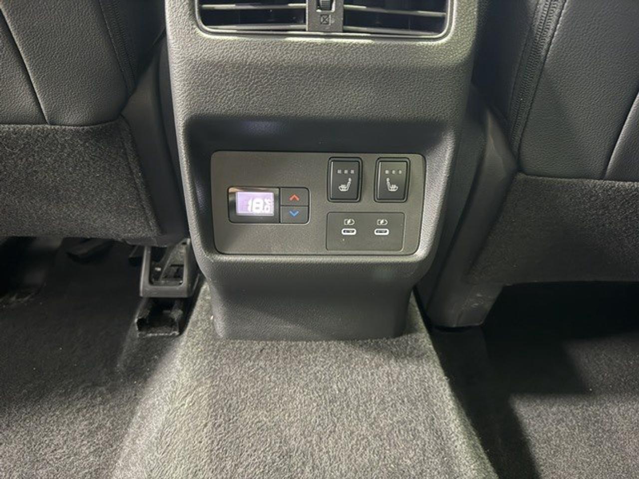 2024 Nissan Rogue SL, PRO-PILOT, LEATHER, GOOGLE MAPS, REMOTE START Photo