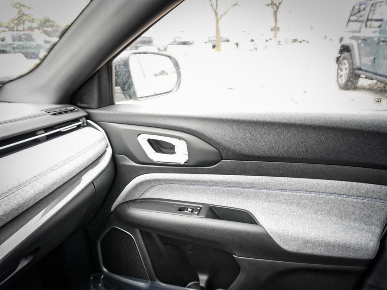2025 Jeep Compass  Photo