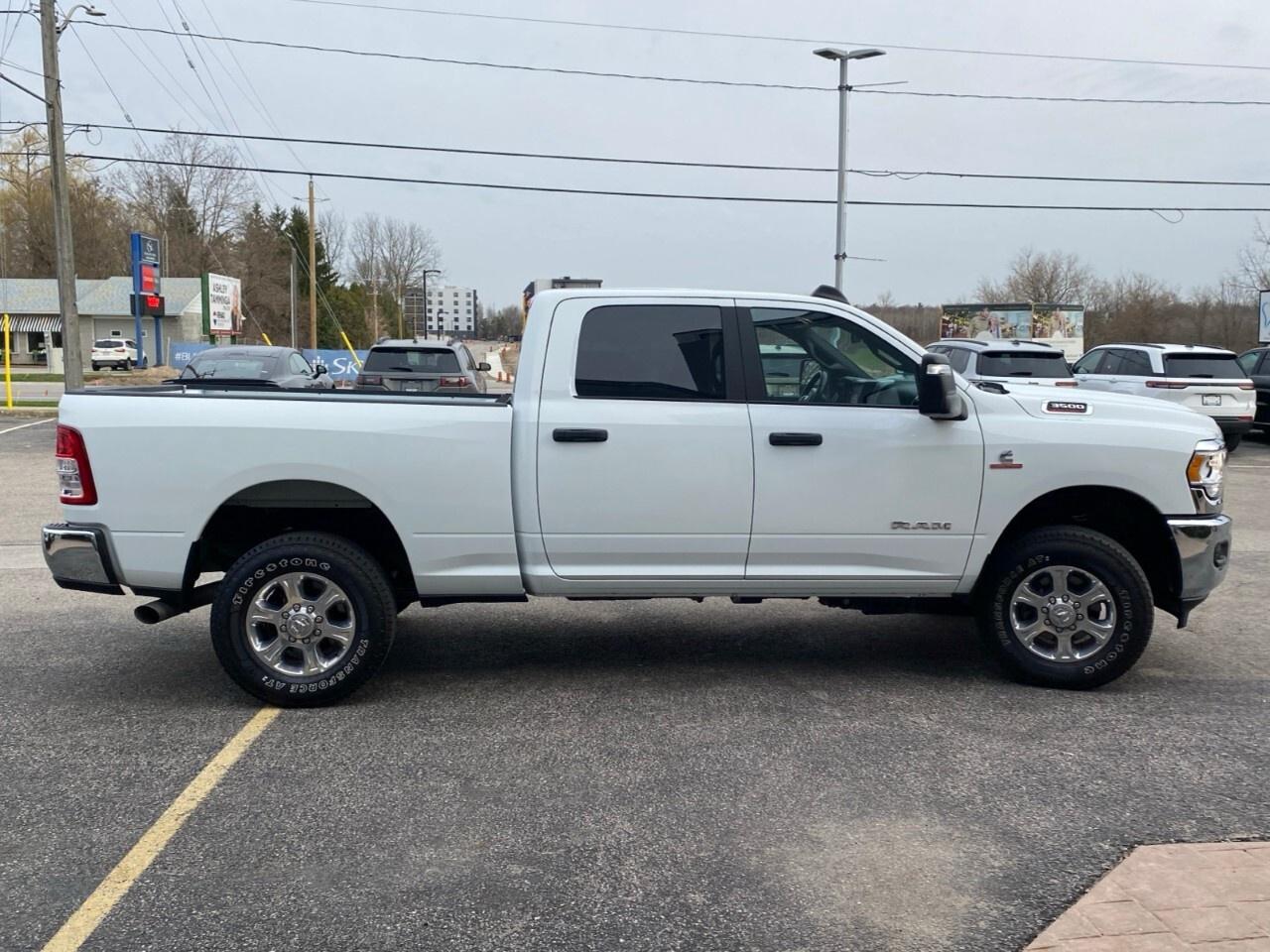 2024 RAM 3500 Big Horn 4x4 Crew Cab 6'4 Box Photo