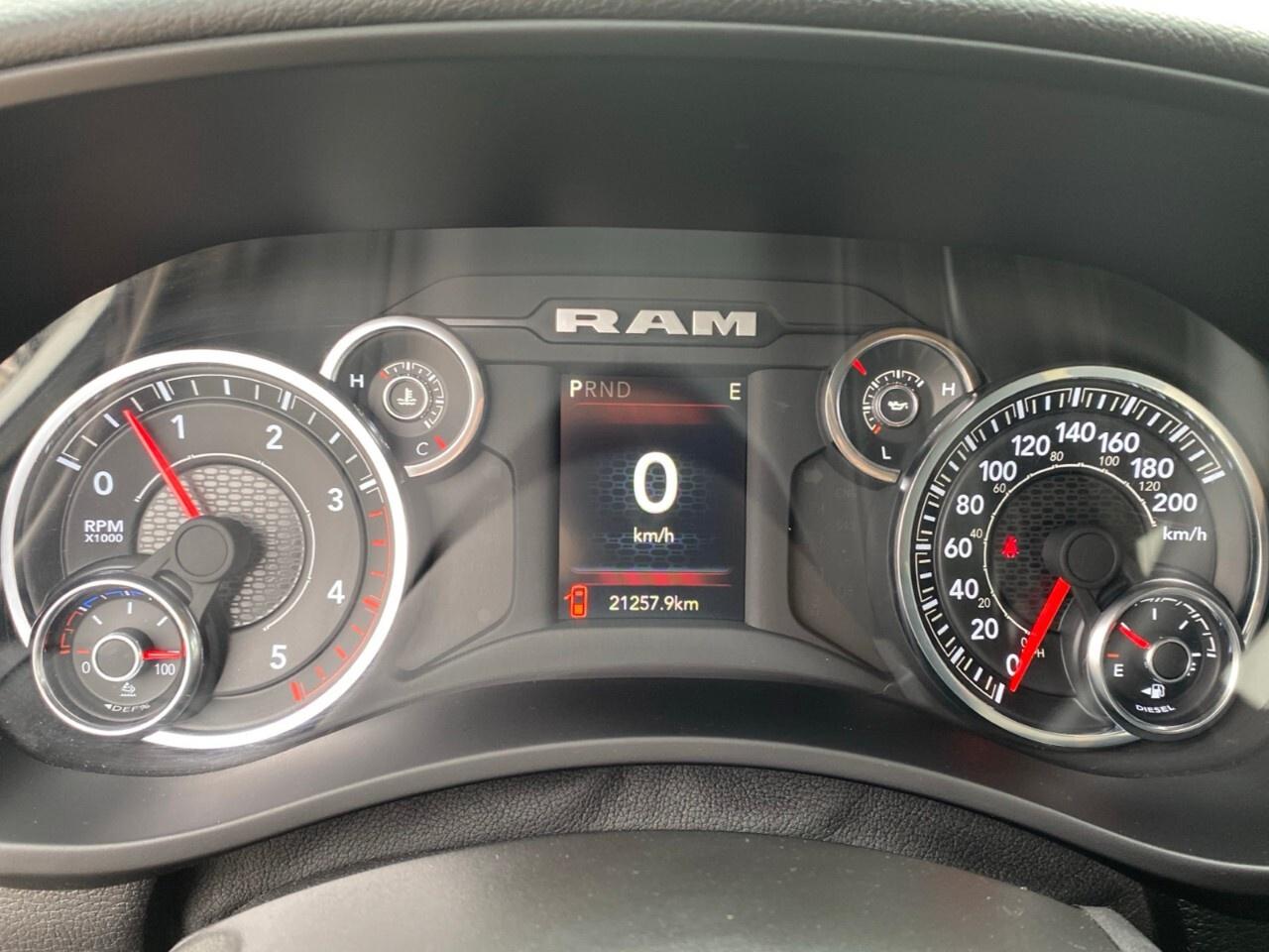 2024 RAM 3500 Big Horn 4x4 Crew Cab 6'4 Box Photo