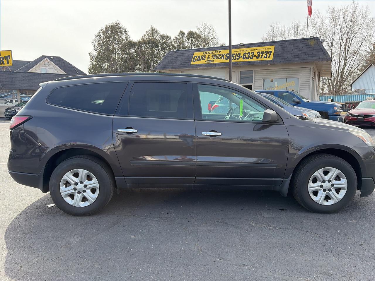 2016 Chevrolet Traverse LS-7 PASS-AWD-CLEAN Photo