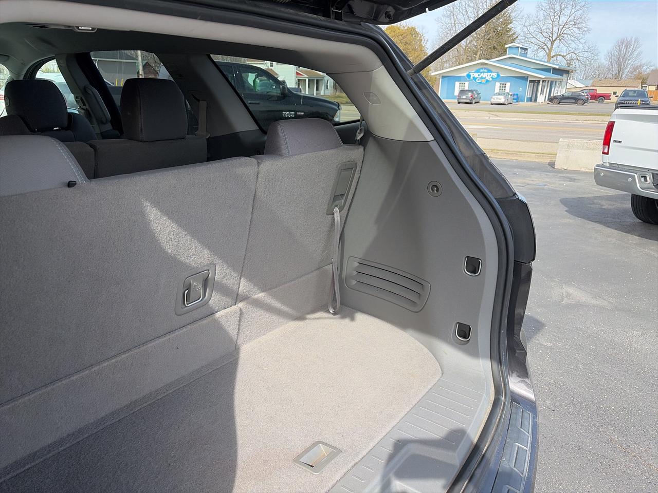 2016 Chevrolet Traverse LS-7 PASS-AWD-CLEAN Photo