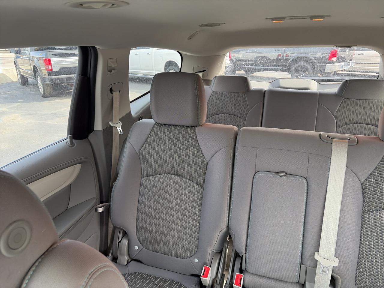 2016 Chevrolet Traverse LS-7 PASS-AWD-CLEAN Photo