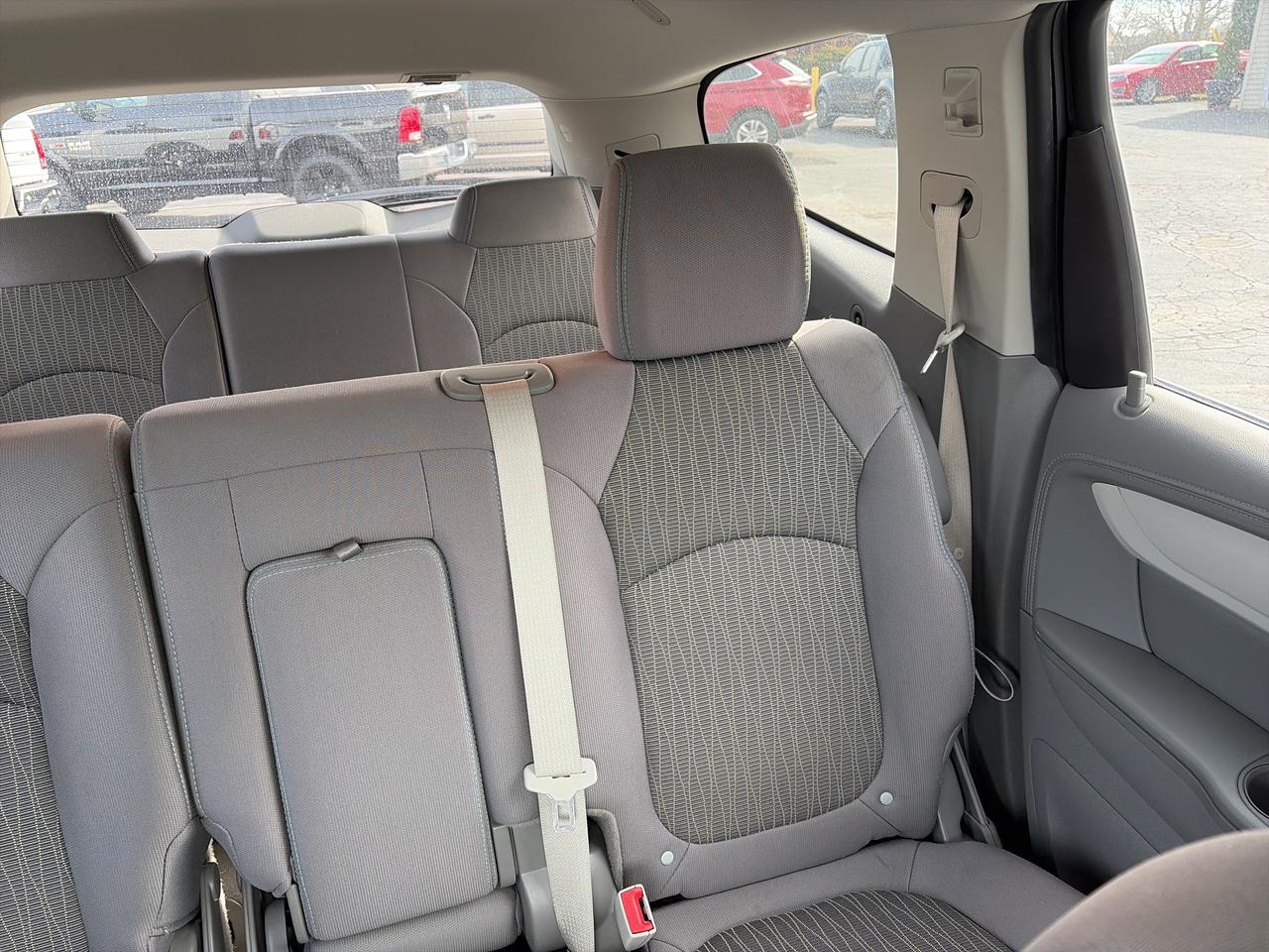 2016 Chevrolet Traverse LS-7 PASS-AWD-CLEAN Photo