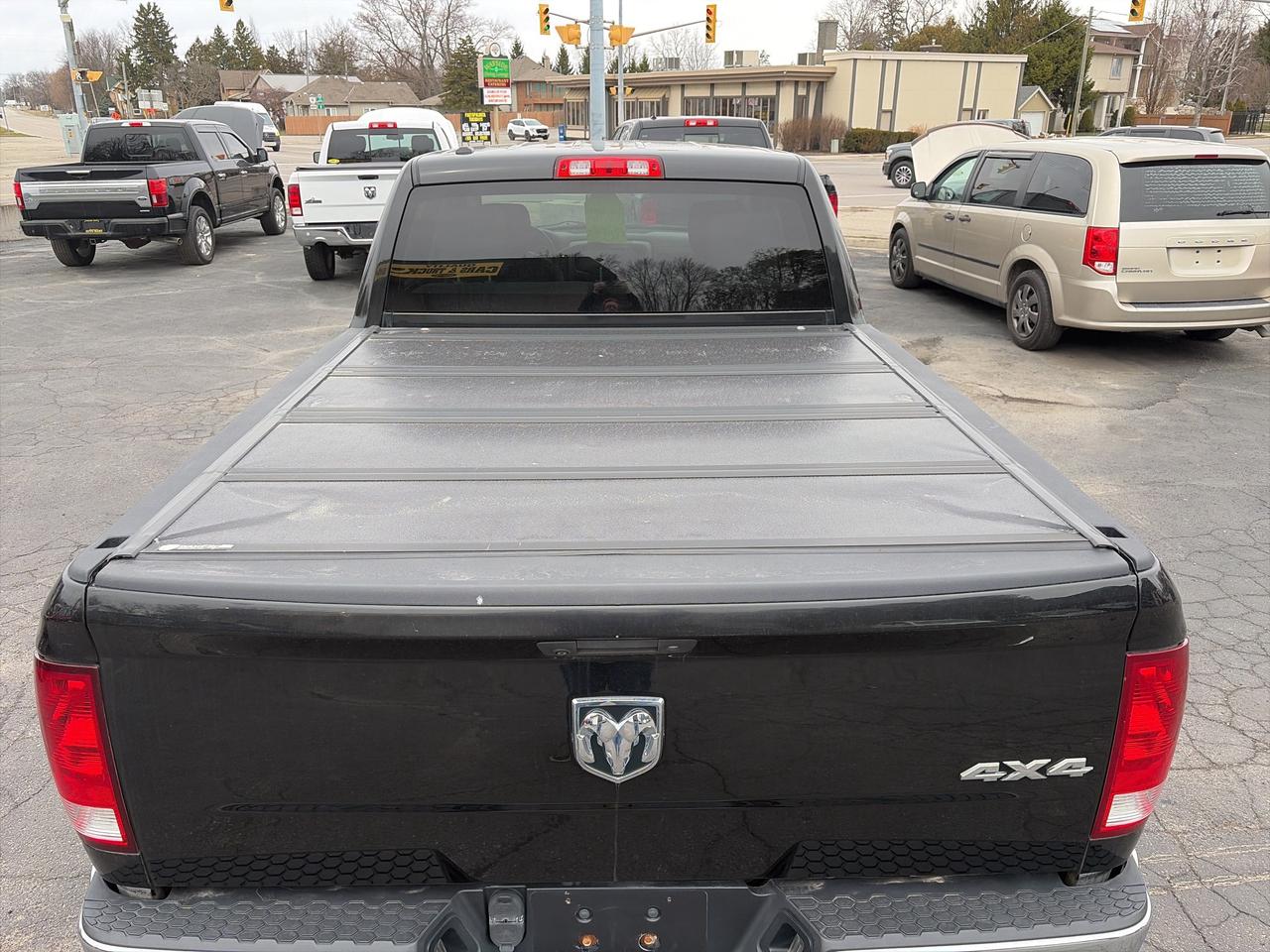 2015 RAM 1500 ST-5.7-4X4-ONE OWNER Photo