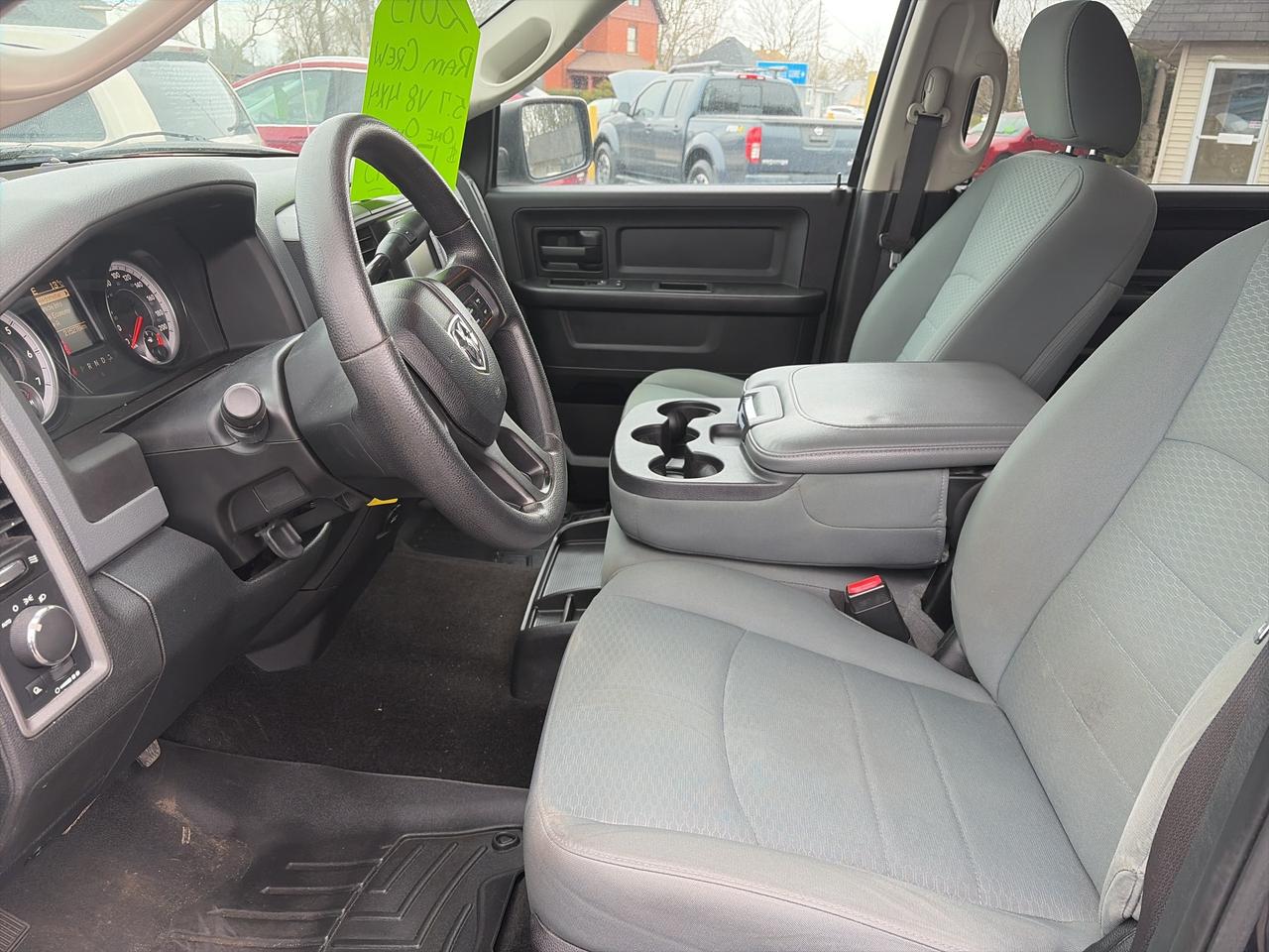2015 RAM 1500 ST-5.7-4X4-ONE OWNER Photo