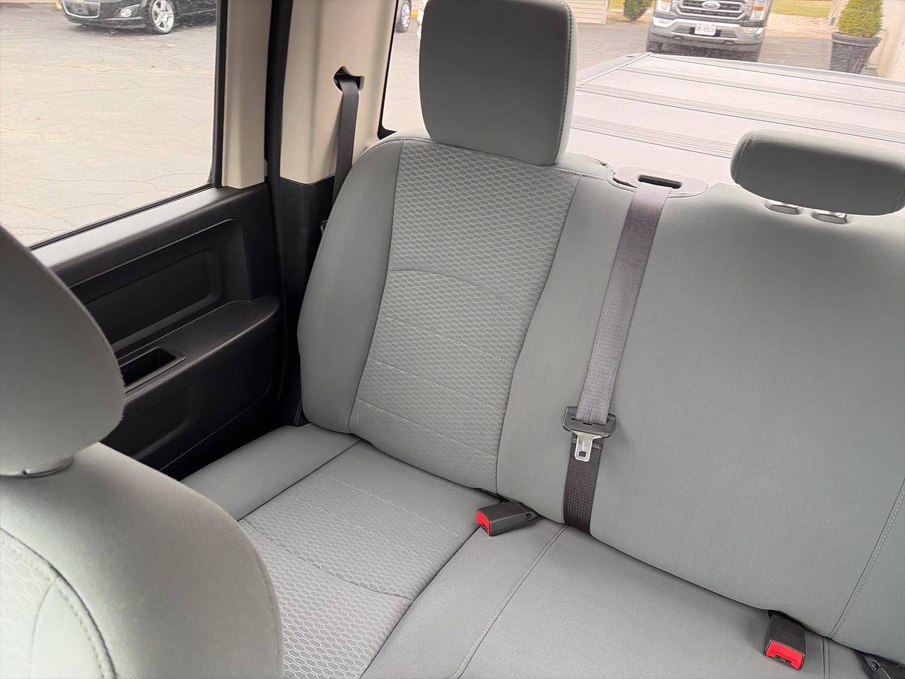 2015 RAM 1500 ST-5.7-4X4-ONE OWNER Photo
