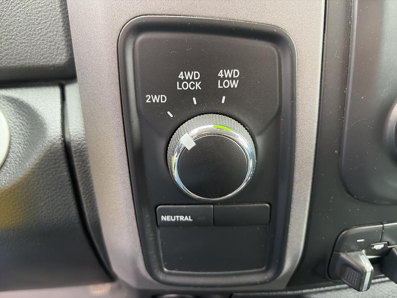 2015 RAM 1500 ST-5.7-4X4-ONE OWNER Photo