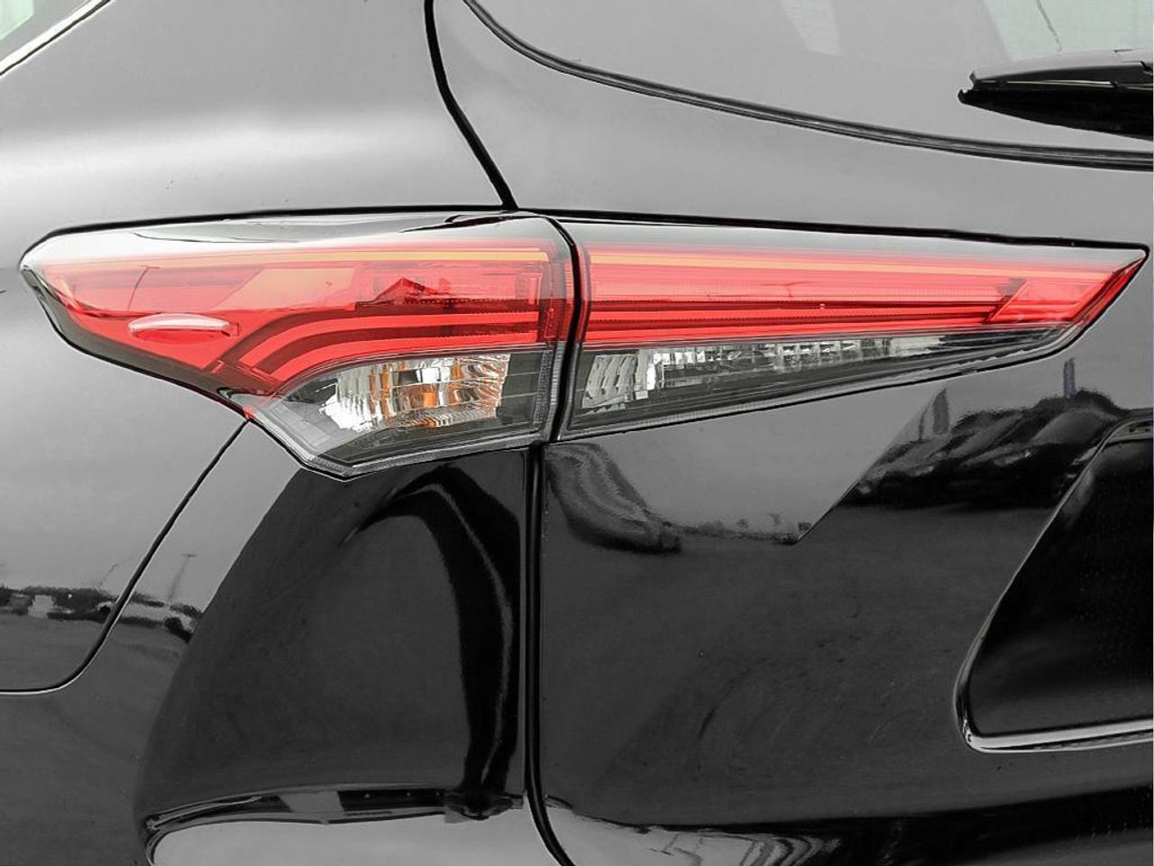 2026 Toyota Highlander Hybrid Limited 4dr All-Wheel Drive Photo