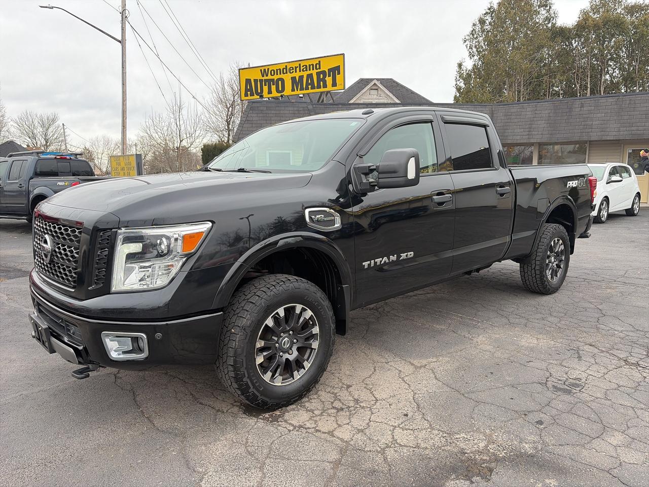 2018 Nissan Titan XD PRO-4X-LEATHER-LOADED-CLEAN Photo0