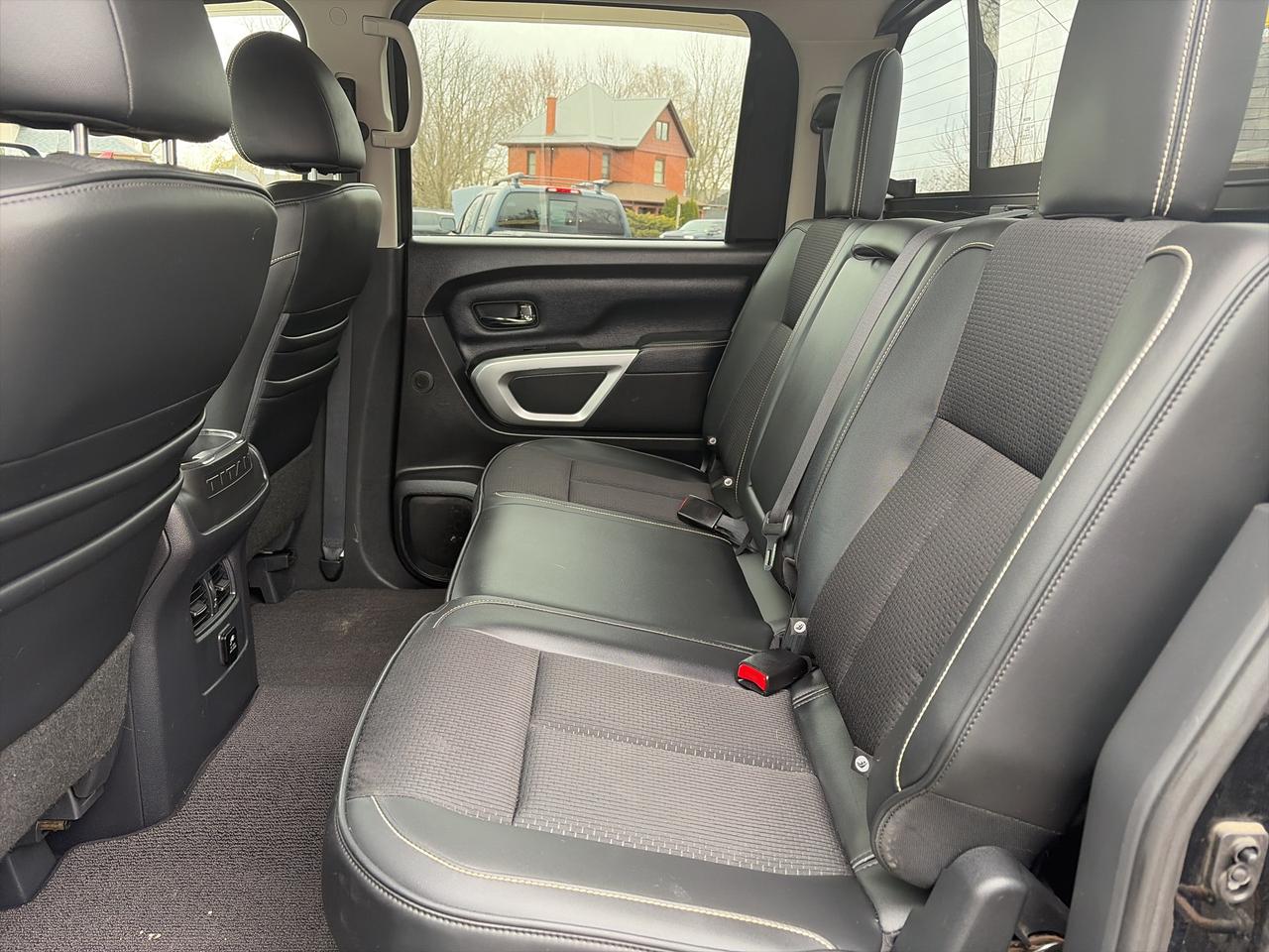 2018 Nissan Titan XD PRO-4X-LEATHER-LOADED-CLEAN Photo