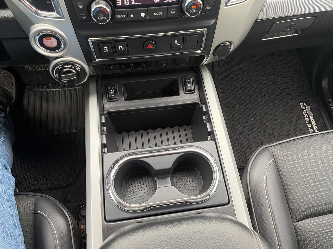 2018 Nissan Titan XD PRO-4X-LEATHER-LOADED-CLEAN Photo