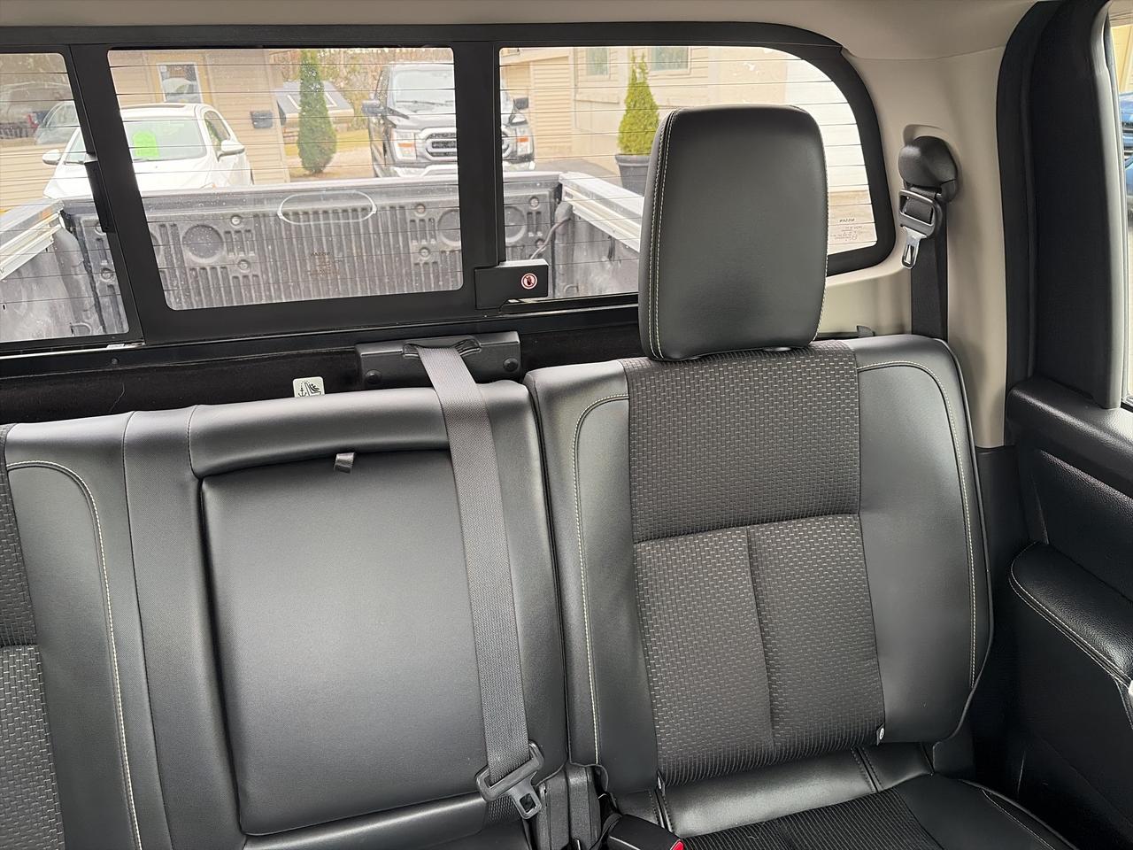 2018 Nissan Titan XD PRO-4X-LEATHER-LOADED-CLEAN Photo