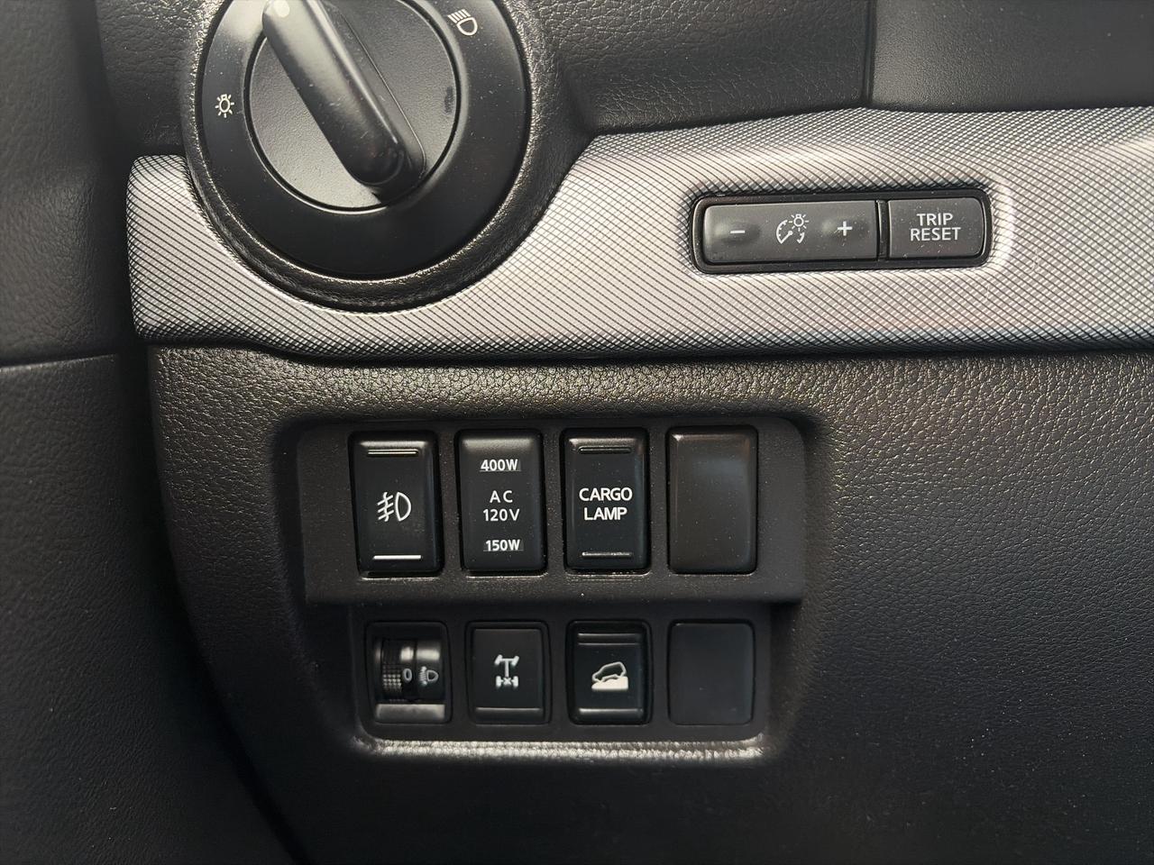 2018 Nissan Titan XD PRO-4X-LEATHER-LOADED-CLEAN Photo