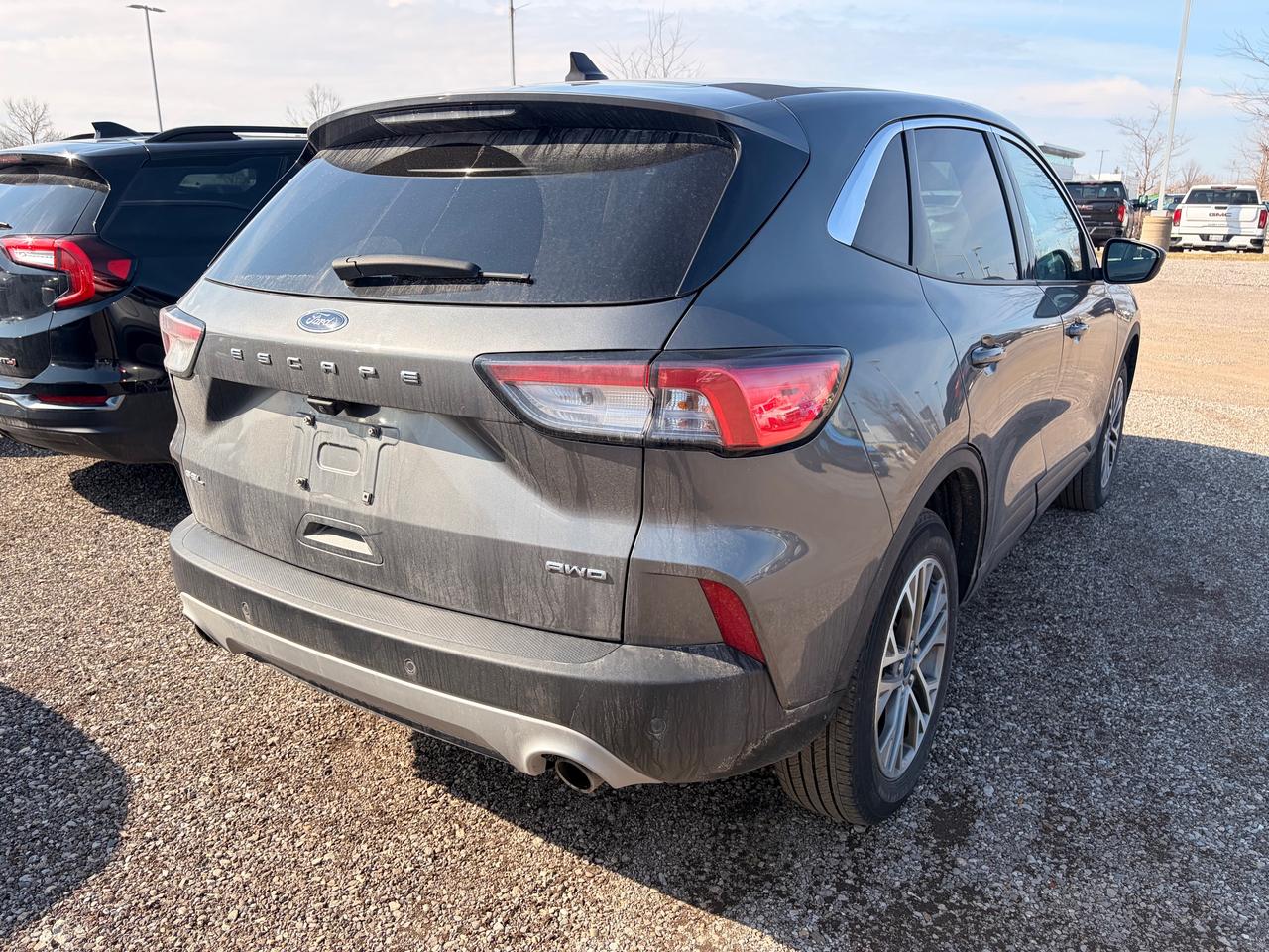 2022 Ford Escape SEL 4dr All-Wheel Drive Photo2