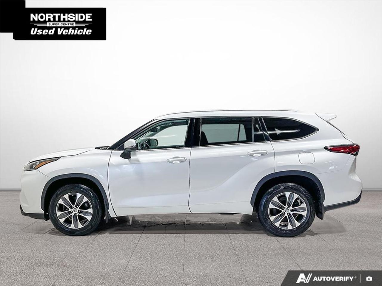 2022 Toyota Highlander XLE 4dr All-wheel Drive Photo