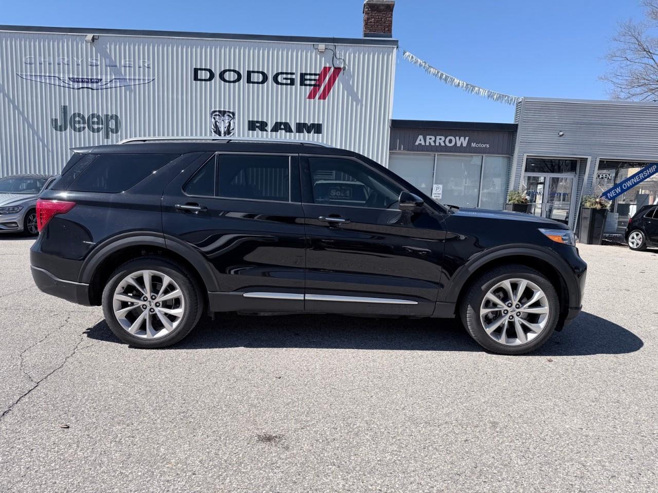 2023 Ford Explorer Platinum 4WD Photo