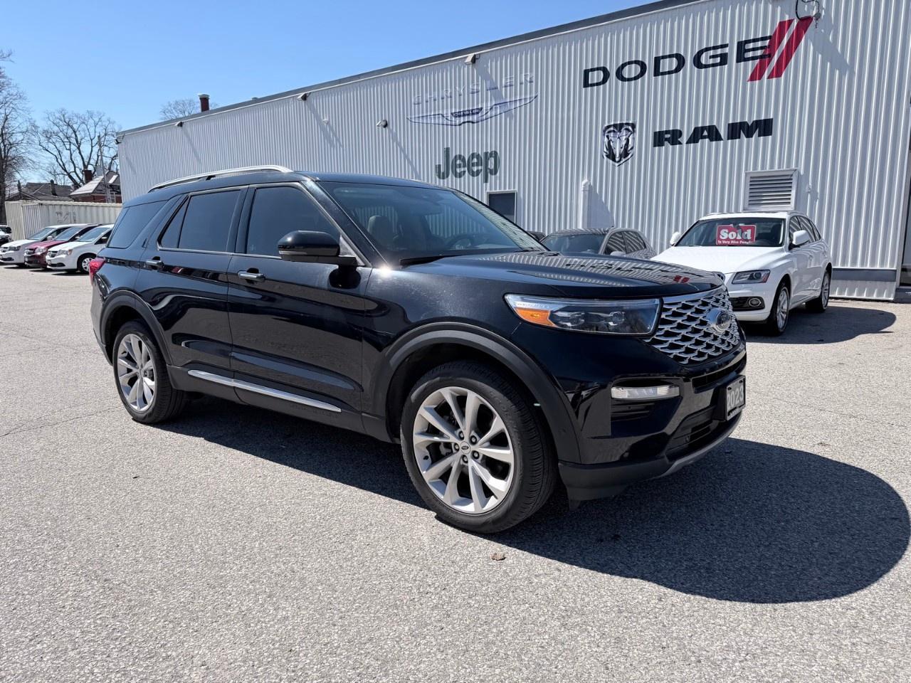 2023 Ford Explorer Platinum 4WD Photo