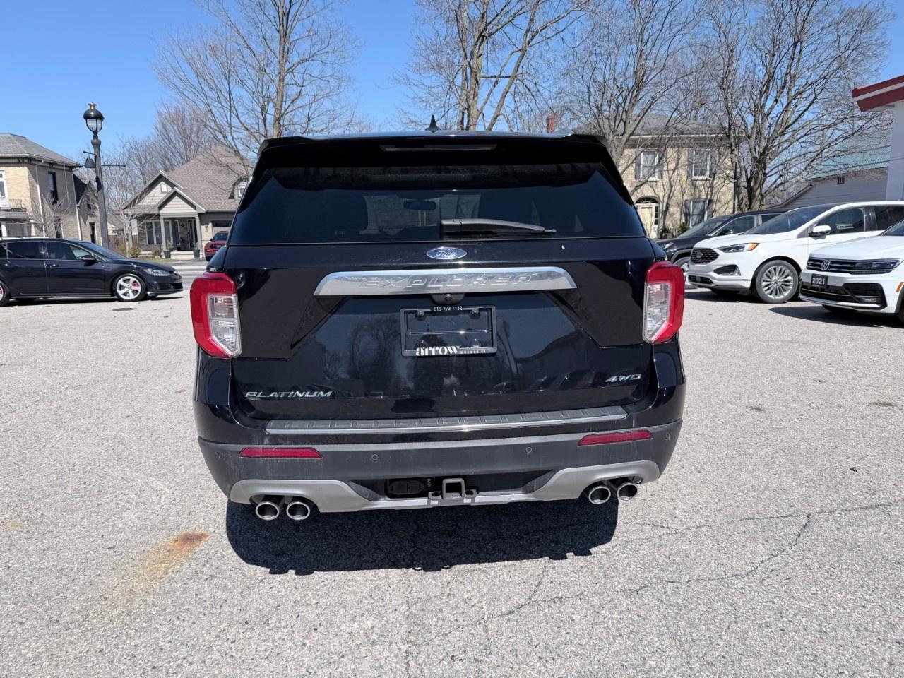 2023 Ford Explorer Platinum 4WD Photo