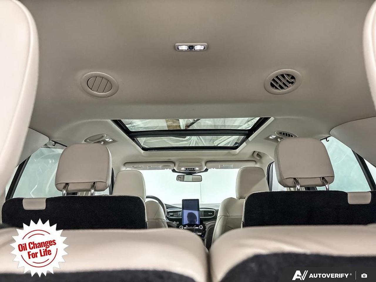 2023 Ford Explorer Platinum 4WD Photo