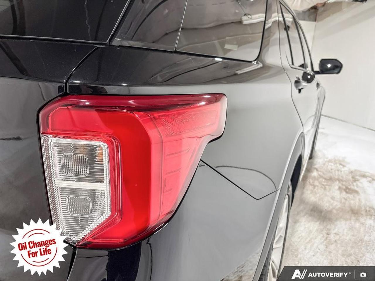 2023 Ford Explorer Platinum 4WD Photo