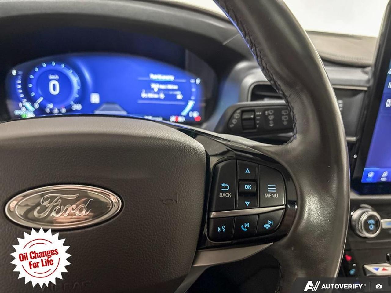 2023 Ford Explorer Platinum 4WD Photo