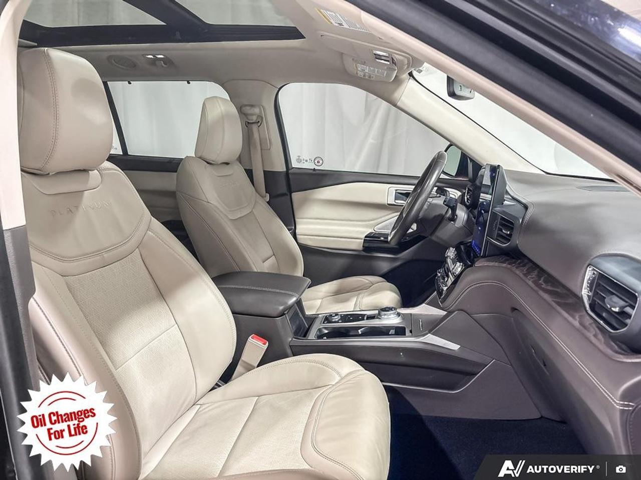 2023 Ford Explorer Platinum 4WD Photo
