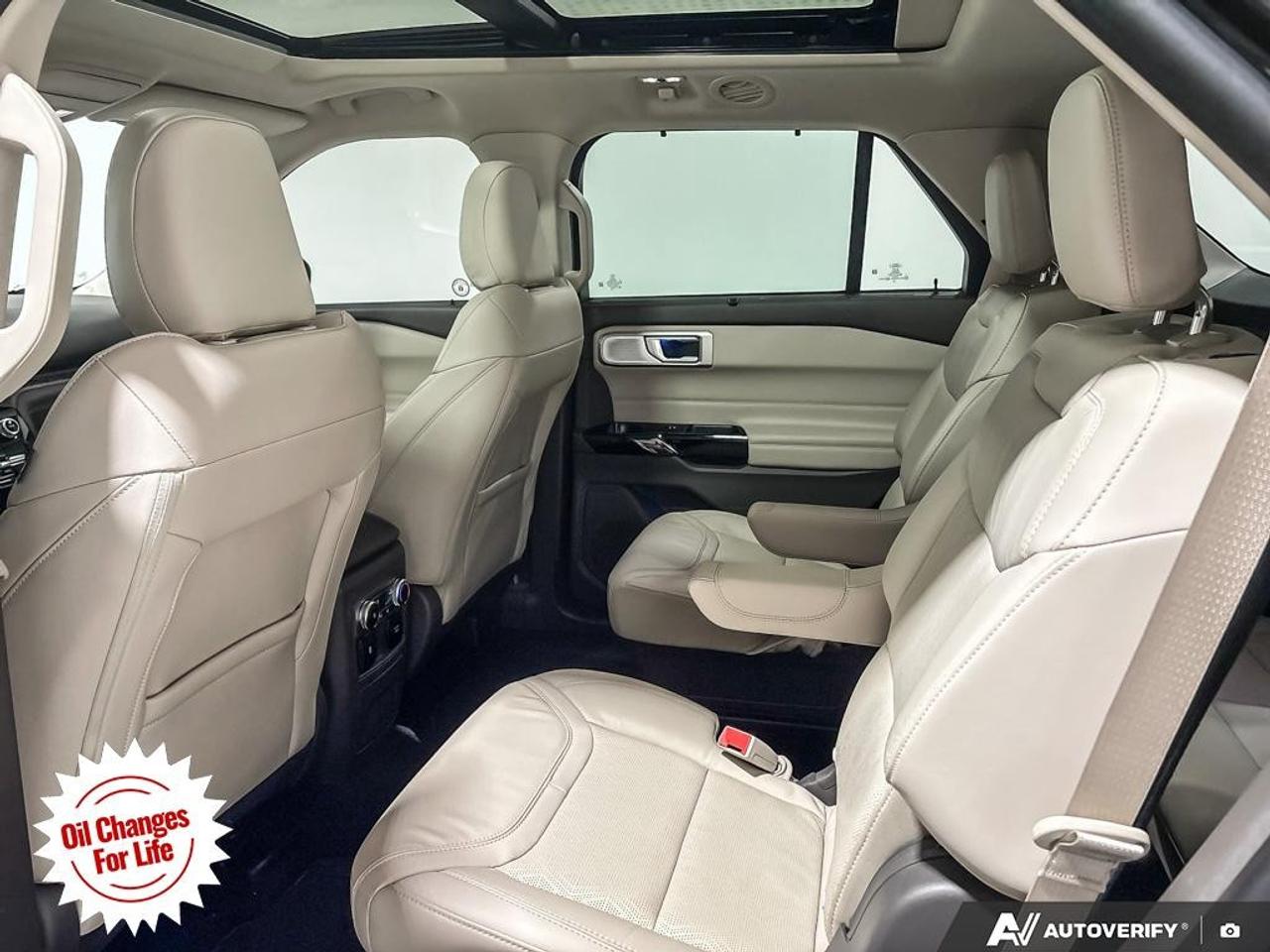 2023 Ford Explorer Platinum 4WD Photo