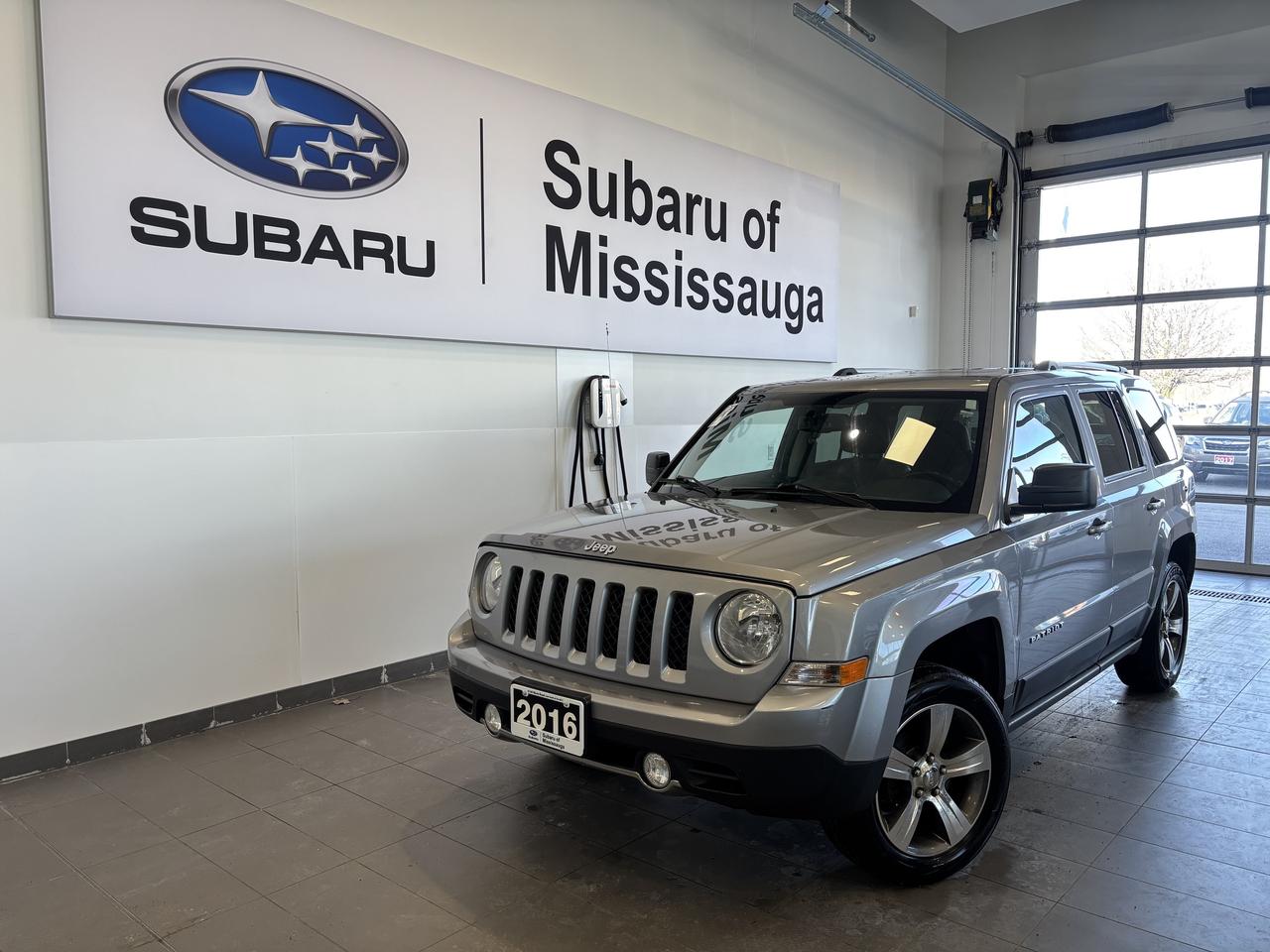 2016 Jeep Patriot 4WD   HIGH ALTITUDE   LOW KM   SOLD ASIS   SUNROOF Photo