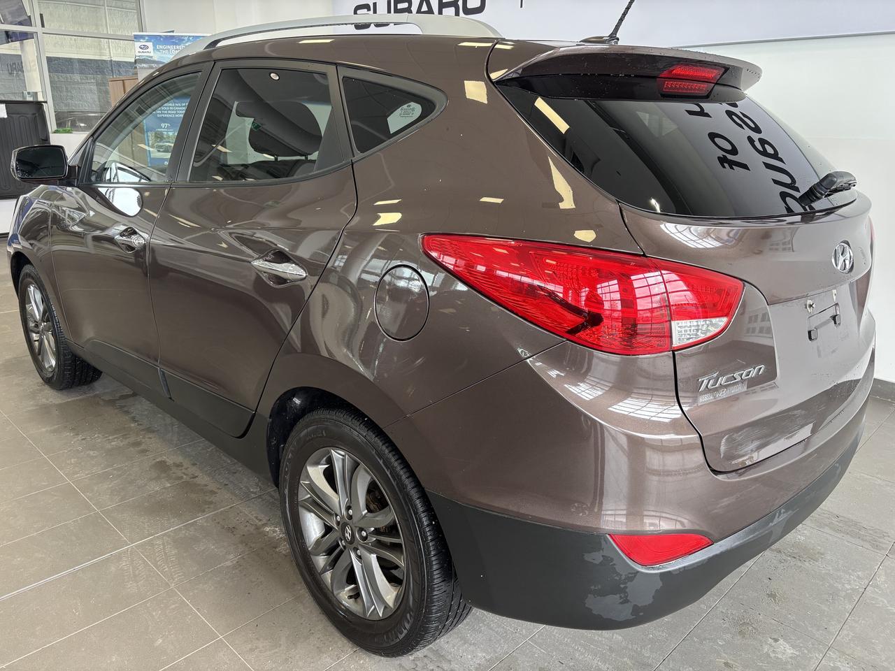 2014 Hyundai Tucson GLS   CLEAN CARFAX   LOW KM   SOLD AS-IS   SUNROOF Photo4