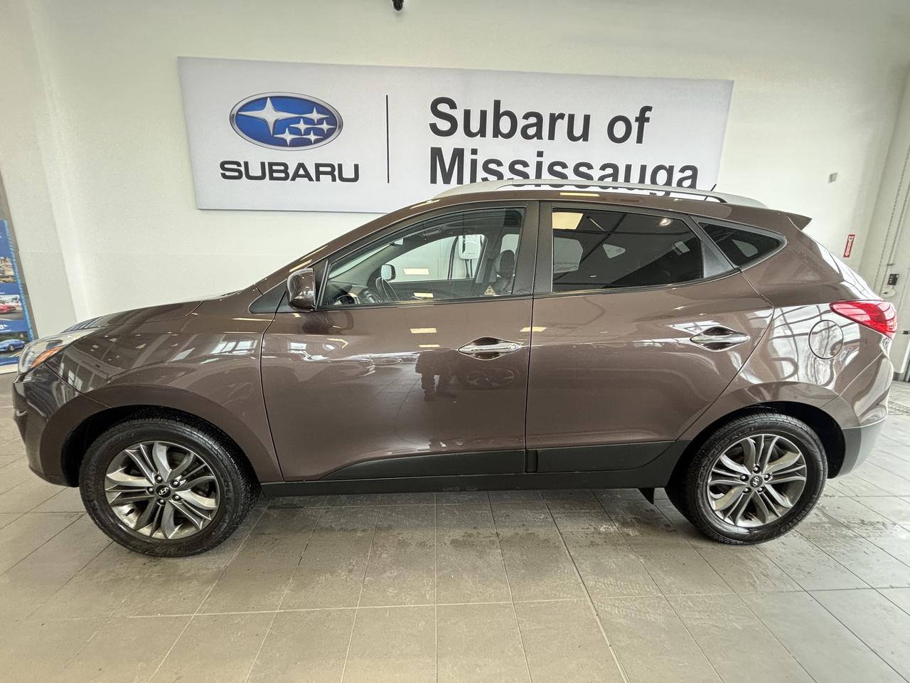 2014 Hyundai Tucson GLS   CLEAN CARFAX   LOW KM   SOLD AS-IS   SUNROOF Photo3