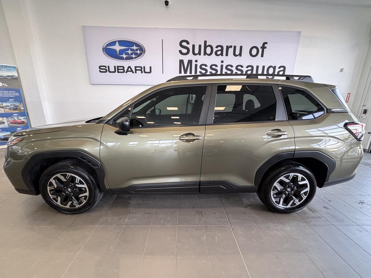 2025 Subaru Forester AWD   CLEAN CARFAX   1 OWNER    ALLOY WHEELS   CAM Photo