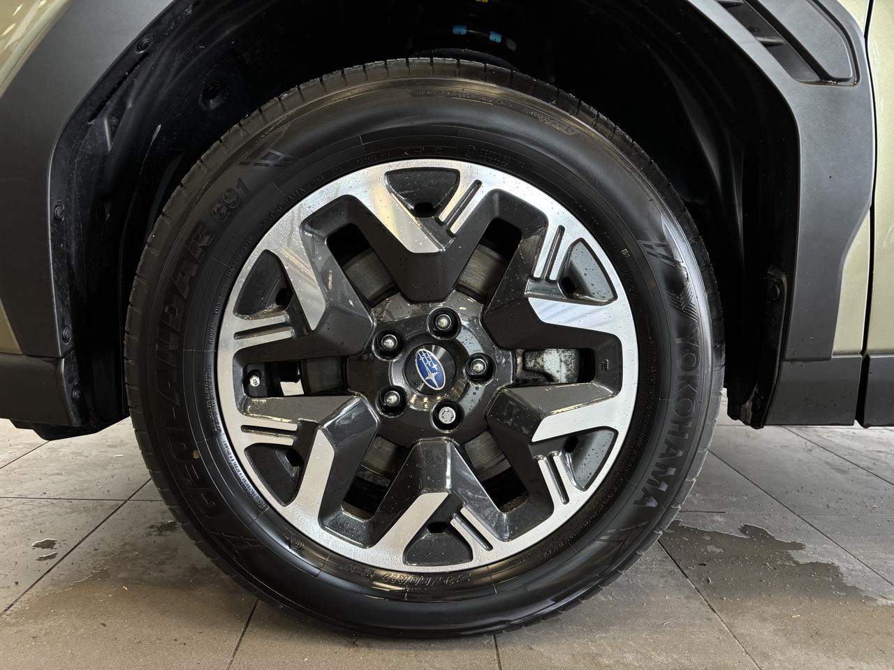 2025 Subaru Forester AWD   CLEAN CARFAX   1 OWNER    ALLOY WHEELS   CAM Photo