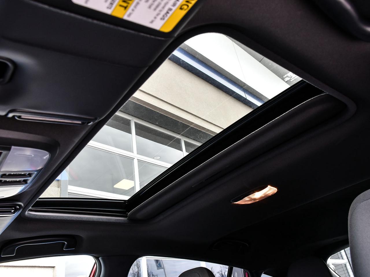 2024 Subaru Crosstrek ONYX   1 OWNER   CLEAN CARFAX   SUNROOF   AWD Photo