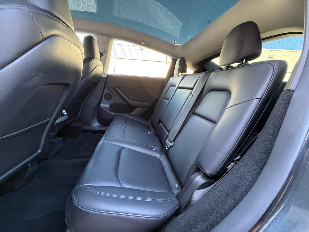 2024 Tesla Model Y STANDARD RANGE   NO ACCIDENT Photo