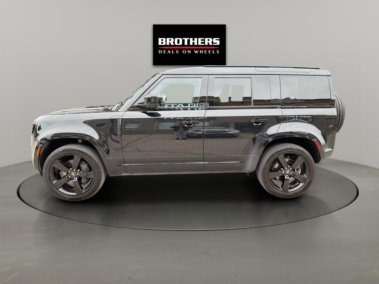 2024 Land Rover Defender 110 P400 X-Dynamic SE WHITE INTERIOR NO ACCIDENT Photo