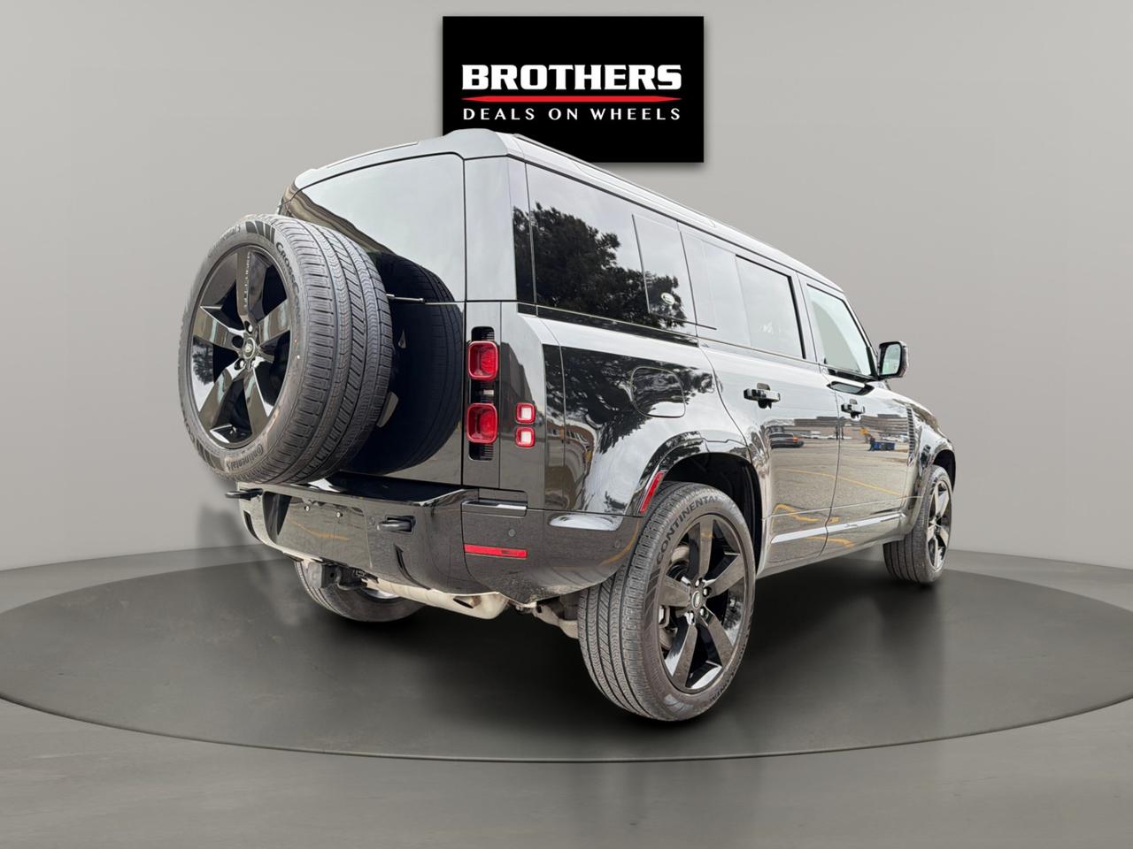 2024 Land Rover Defender 110 P400 X-Dynamic SE WHITE INTERIOR NO ACCIDENT Photo